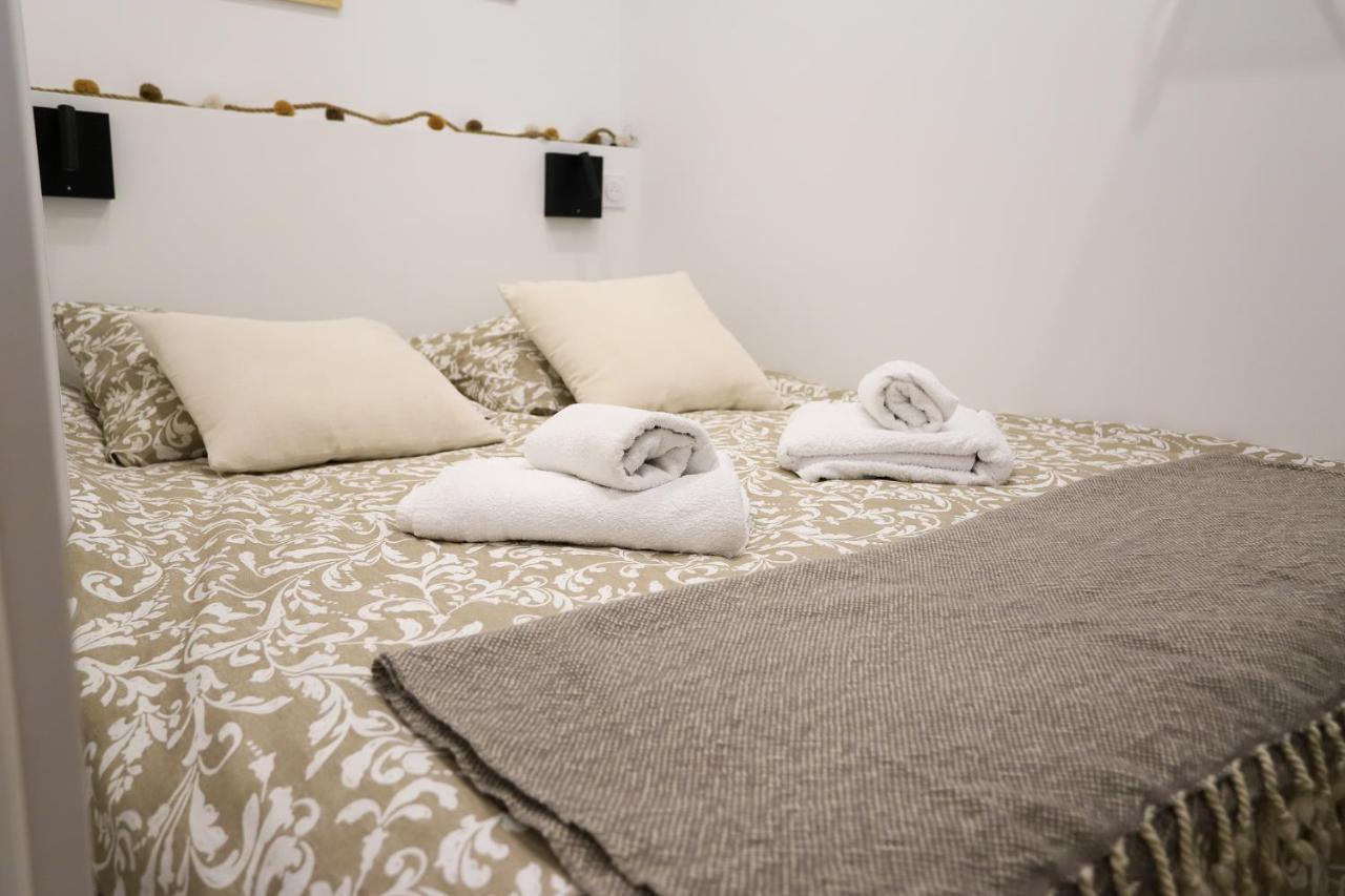 Reve Blanc 2 Etoiles A Annecy Centre Ville Et Lac Zewnętrze zdjęcie